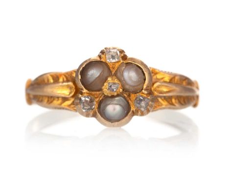 DIAMOND AND SEED PEARL RING, the central cluster, on moulded shoulders, unmarked, size EQty: 1.7g