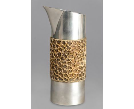  A Silver Beaker Jug, Stuart Devlin, London, 1979 the cylindrical body with a pouring spout, the body applied with a band of 
