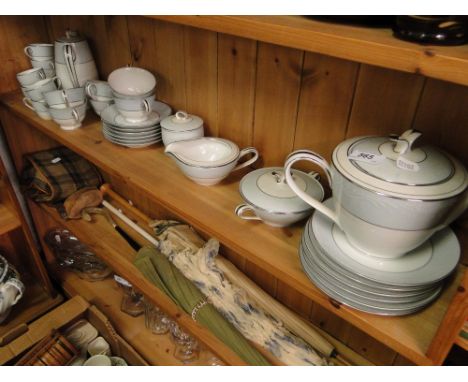 A Noritake teaset and matching coffeeware.