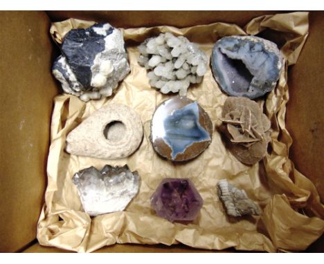 ASSORTED COLLECTABLES  comprising a Roman pottery oil lamp; and various part-cut and polished mineral samples and other items