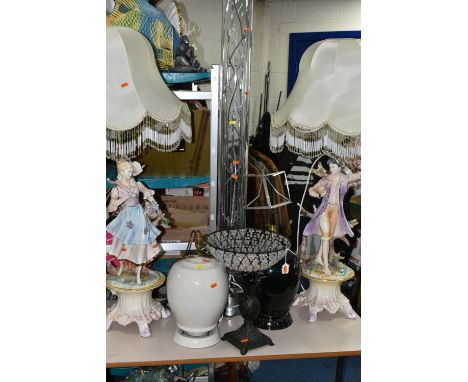 FIVE DECORATIVE LAMPS AND A FRUIT BOWL, including a pair of ornate Italian Capodimonte style table lamps with beaded and fabr