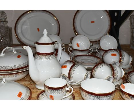 A QUANTITY OF ROYAL GRAFTON 'MAJESTIC' PATTERN DINNERWARE, comprising a coffee pot, covered tureen, oval meat plate, eleven d
