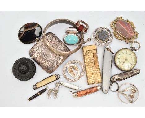 A SELECTION OF ITEMS, to include a rounded square form vesta case, ivy leaf detail with vacant shield cartouche, striker to t