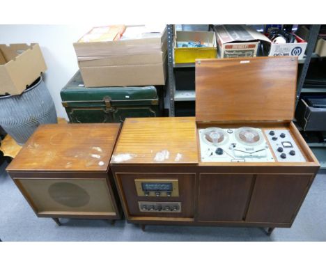 Classic Hifi System Handcrafted by Turners of Burslem including: Leak Valve Power Amplifier, Leak Varioscope III, Chapman Val