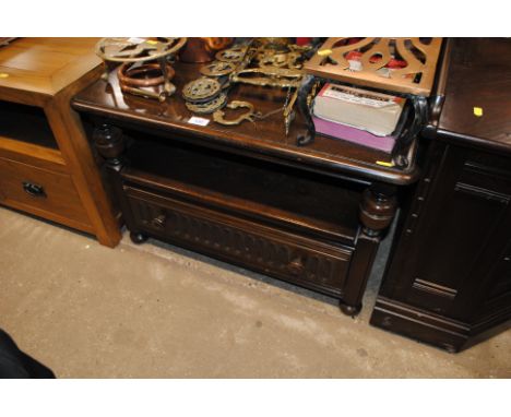 An Ercol side table fitted single drawer 