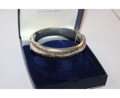 1963 T.H. Ltd. Birmingham Sterling silver bangle, 21.5gms 