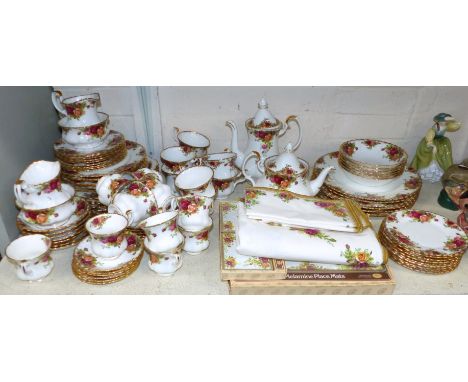 A Royal Albert "Old Country Roses" tea and dinner service for 12 place settings, with coffee set for 6, 85 pieces, together w