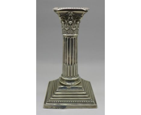 A Victorian silver Corinthian column candlestick, London 1891, 15.5cm