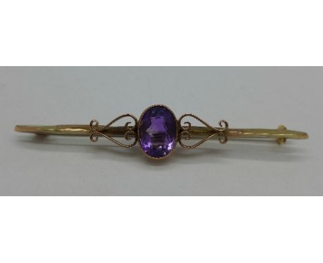 A 9ct gold and amethyst brooch, 3.3g