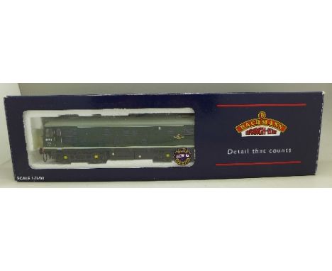 A Bachmann 1/76th scale Class 25/1 Bo-bo diesel D5211 green, boxed