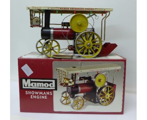 A Mamod Showmans steam engine, boxed