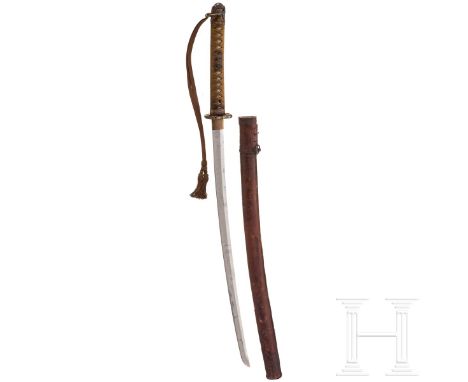 Shin Gunto, Japan, Showa-Periode  Traditionell gefertigte Klinge Shinogi Tsukuri mit leichtem Torii Zori, Notare Hamon mit To