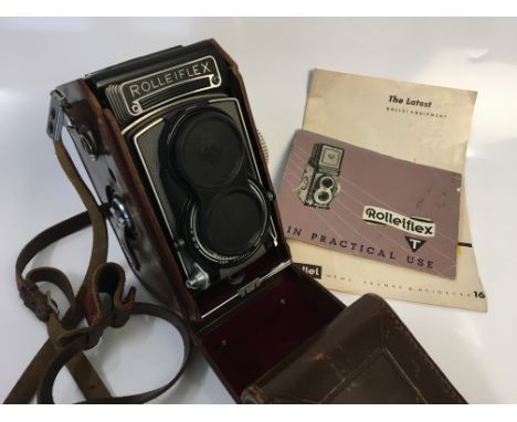 A Rolleiflex T2133532 camera with user manual. IMPORTANT: Online viewing and bidding only. No in person collections, an addit