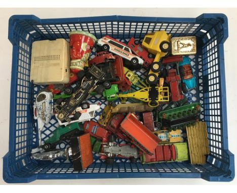 A tray of vintage toy vehicles 