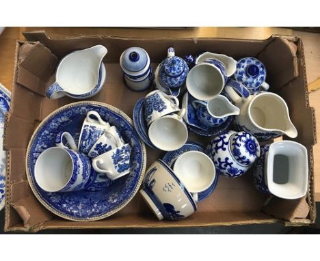 A mixed lot of blue and white china including Spode and Old Willow pattern 