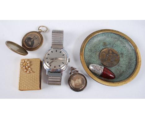 Mixed lot, to include Sekonda gent's steel cased manual wind wristwatch with day/date (replacement bracelet), sundry costume 