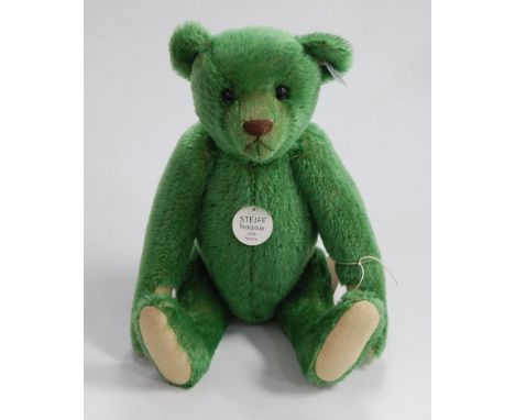 A modern Steiff collector's bear, after the 1908 bear having button to ear with white label numbered 408540 further numbered 