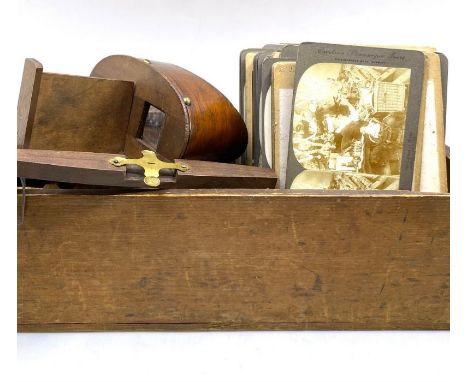 Stereoscopic viewer and 155 cards depicting topographical &amp; architectural views (UK &amp; worldwide), people, several int