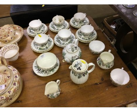 A quantity of Royal Worcester "Lavinia" teaware