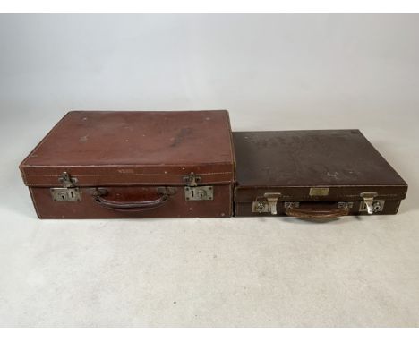 A vintage suitcase and briefcase. Largest. W:46cm x D:31cm x H:15cm