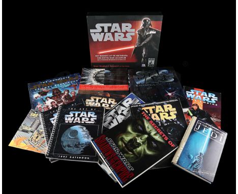 - 30 assorted Star Wars books. Fair. Dimensions: 51 cm x 31 cm x 16 cm (19.62'' x 11.92'' x 6.15"). . VAT STATUS: M