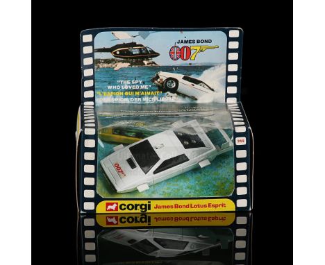 CORGI - No. 269. Opened both sides but contents unused. Good - Minor edge wear. Dimensions: 17 cm x 10 cm x 17 cm (6.54'' x 3