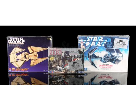 VARIOUS MANUFACTURERS - Sealed and unassembled. Unidentified retail price sticker on one box. Good. Dimensions: 25 cm x 18 cm