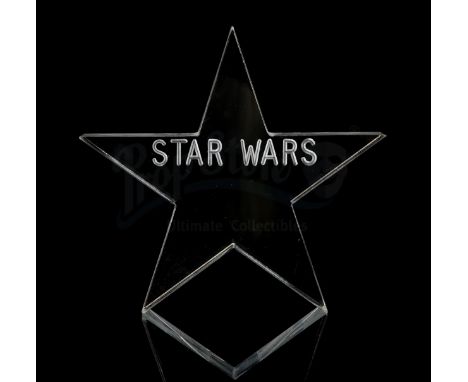 LUCASFILM - Acrylic stars like this were given to crew members as gifts upon completion of the film. Good. Dimensions: 14 cm 