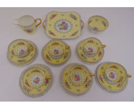 Shelley Crochet tea set for six to include a cake plate, a milk jug, a sugar bowl, plates, cups and saucers (21)