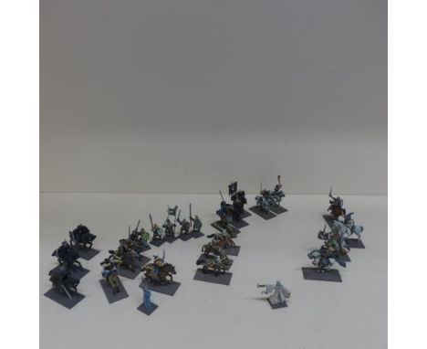 A collection of 134 Lord of the Rings/Fantasy/Wargaming metal/plastic figures - 17 Rhun Cavalry, 16 mounted characters, 10 Fa
