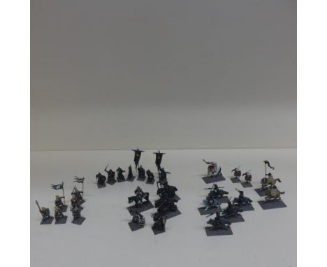 A collection of 198 Lord of the Rings/Fantasy/Wargaming metal/plastic figures - 31 Far Harad, 19 Mordor Cavalry, 61 Mordor In