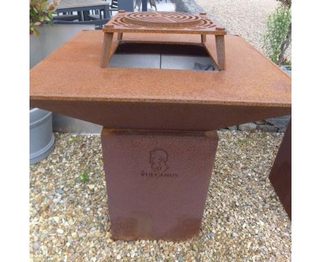 A Vulcanus cast iron grill and firepit RRP £1,939 ex display model 