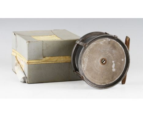 Hardy Brass Faced Perfect Wide Drum Reel: 4.5"dia with solid drum face, brass plate wind with Hardy Rod in Hand, un-bordered 