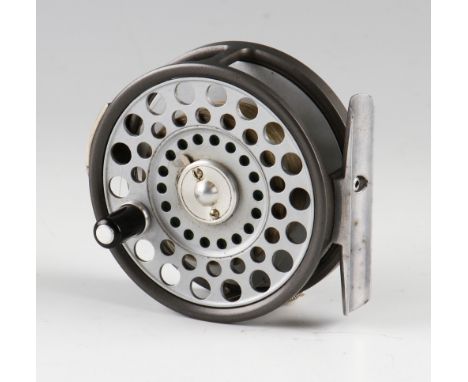 Fine Hardy The Featherweight brook trout alloy fly reel - 2x screw drum release latch, black ebonite handle, U shaped line gu