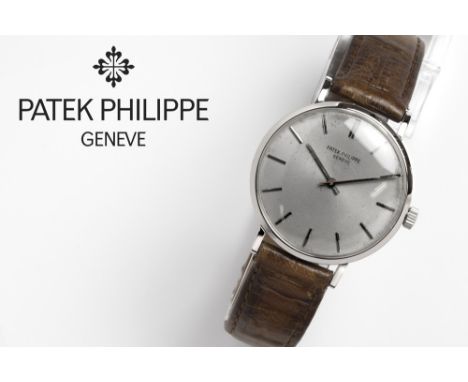 Patek Philippe marked mechanic winding Calatrava wristwatch in white gold (18 carat) with a leather wristband||PATEK PHILIPPE