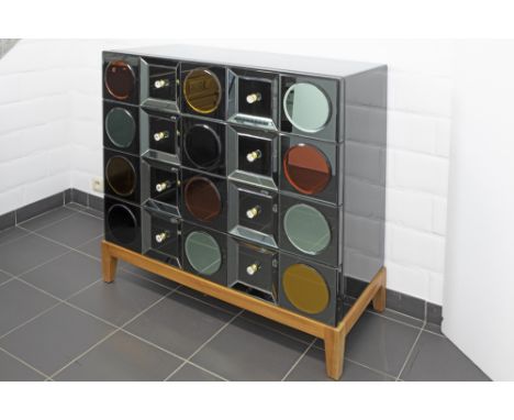 rare (n° 1/8) Ode's design "Special Olivier - black series" chest of drawers in mirrored glass in different colors - signed||