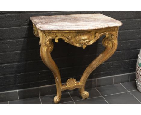 nice small antique Régence style console in gilded and sculpted wood - with a marble top||Mooie antieke console in gedoreerd 
