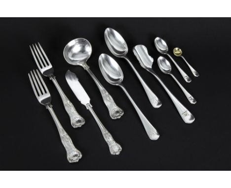 Red Star Line marked silverplated cutlery of first class and common passengers||Red Star Line collector's item: lotje verzilv