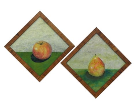 two oils on panel||Lot van twee olieverfschilderij op paneel : "Compositie met appel en peer"  -  28,5 x 28,5 