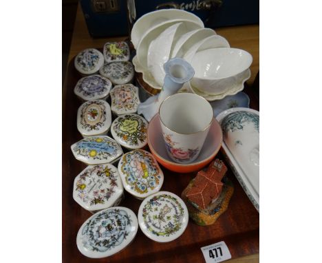 Collection of miniature ceramic musical boxes together with a parcel of Coalport cabbage leaf china
