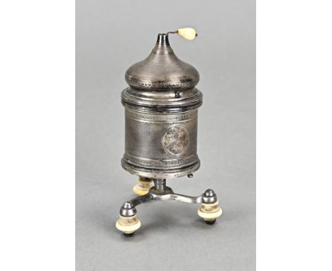 Small silver travel coffee grinder, 950/000, decorated with guilloche decoration and a cartouche. With bone legs and knob. Fr