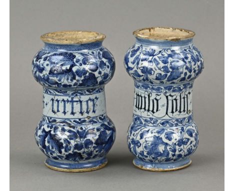 Two 17th - 18th century fayence apothecary jars/Albarello with floral decor. 1x S. Urtice. 1x G. Milo Folil. Single chip. Siz