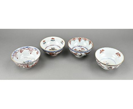 Four 18th century Chinese porcelain bowls with, among other things, Amsterdam colorful decor. Dimensions: Ø 14 - 15 cm. In go