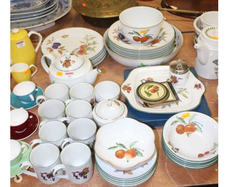 A collection of Royal Worcester Evesham and Evesham Vale pattern dinner wares