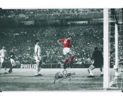 David Sadler Signed Manchester United 8x12 Photo. Good condition. All autographs are genuine hand signed and come with a Cert