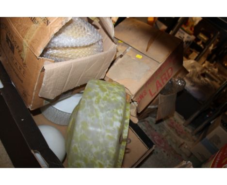 A LARGE QUANTITY OF RETRO AND VINTAGE GLASS LIGHT SHADES
