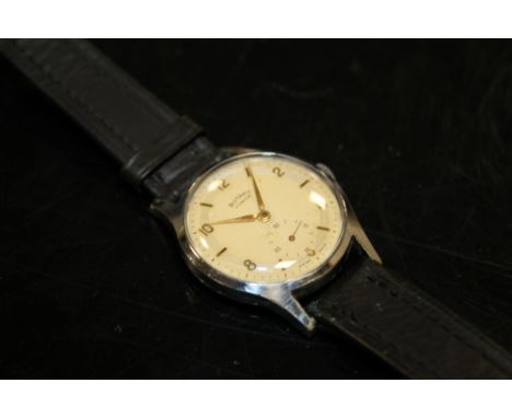 A VINTAGE GENTS ROTARY JUNIOR WRISTWATCH
