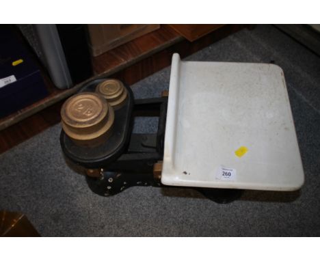 A SET OF VINTAGE WEIGHING SCALES AND WEIGHTS
