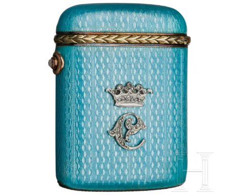 Guillochiertes und emailliertes Streichholzetui, Moskau, Firma Carl Fabergé, 1896 - 1908  Silber, vergoldet. Die Wandung umse