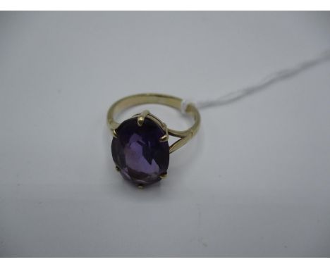 9ct Gold Ring Set with a Large Faceted Oval Amethyst, Size P 